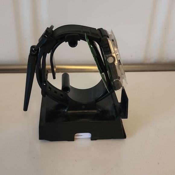 CASIO ILLUMINATOR WATCH 10 YEAR BATTERY - Picture 2 of 6